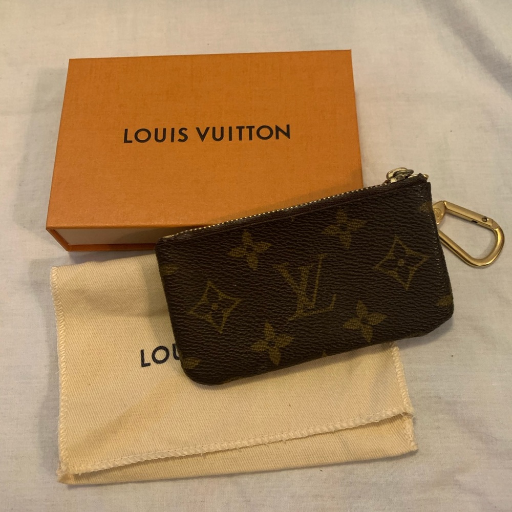 ❌SOLD❌100% Authentic Louis Vuitton Key/Card Holder - Picture 1 of 5